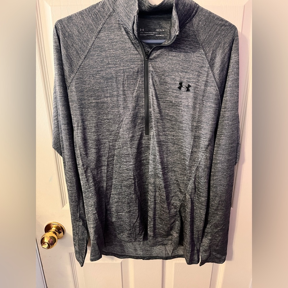 Grey under armor 3/4 zip thin material